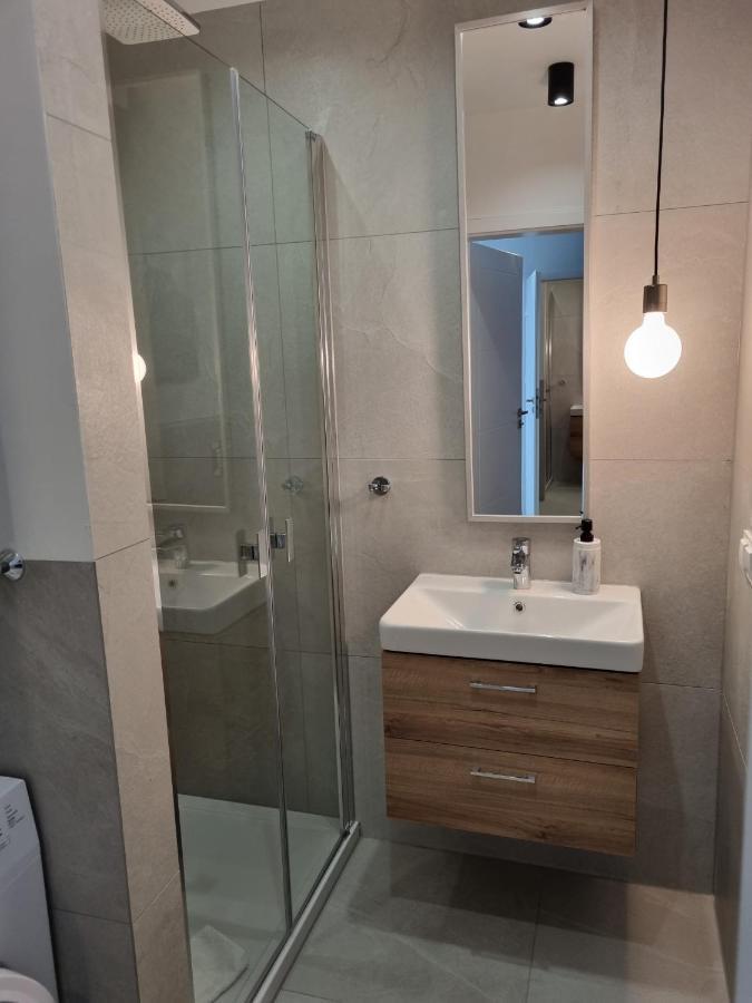 Jbhotels Apartament Comfort Hanza Tower Szczecin Bagian luar foto