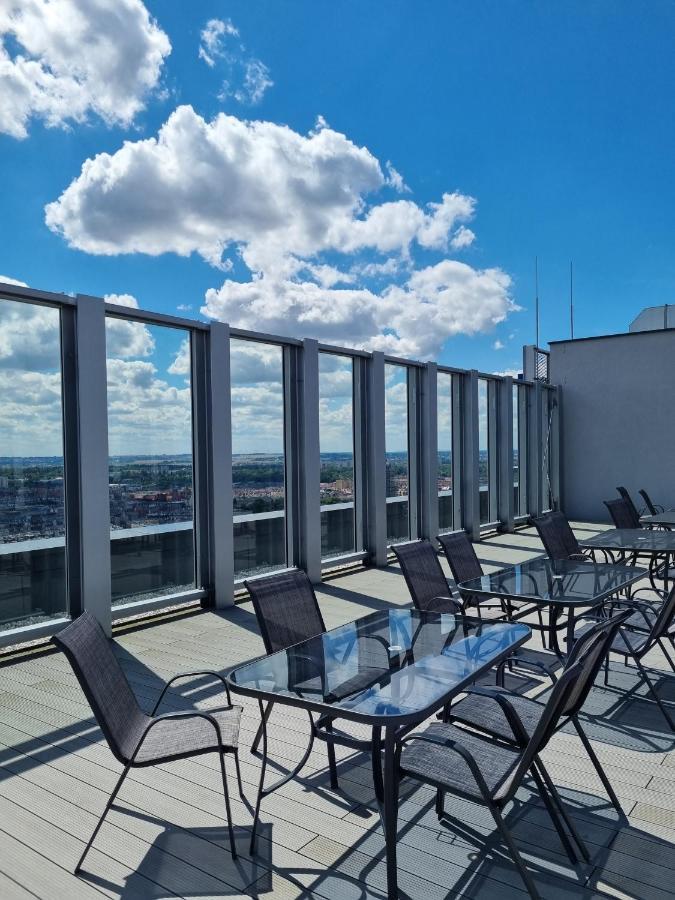 Jbhotels Apartament Comfort Hanza Tower Szczecin Bagian luar foto