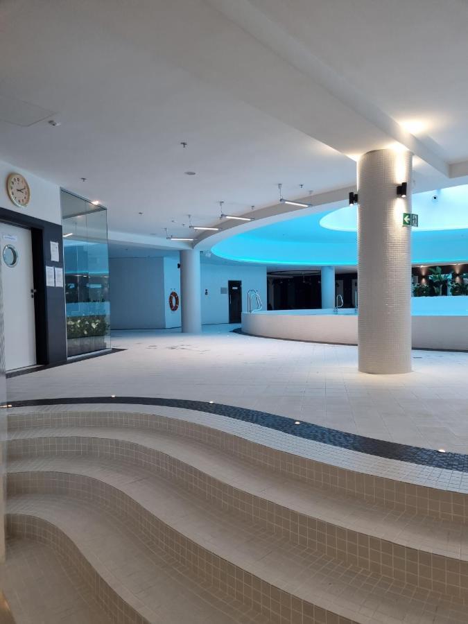 Jbhotels Apartament Comfort Hanza Tower Szczecin Bagian luar foto